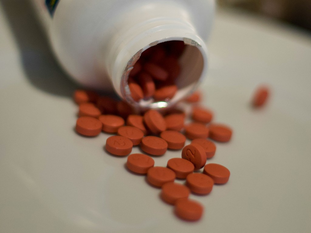 Ibuprofrend (to be performed as late 70s rap song)*